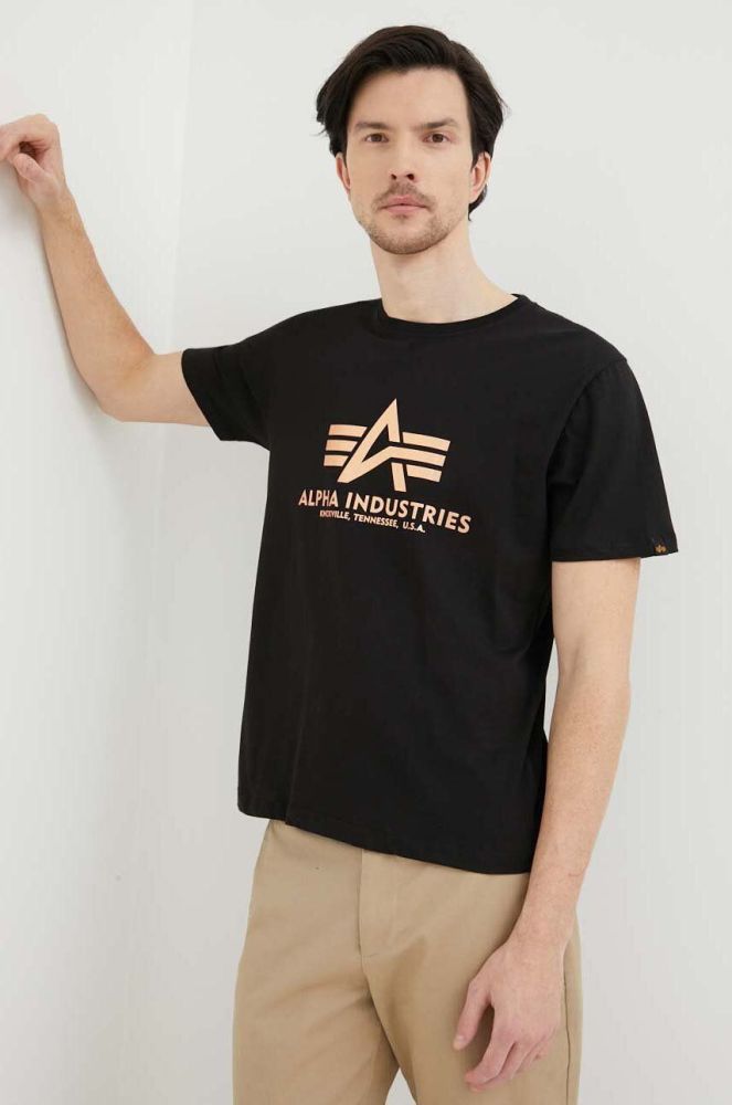 Бавовняна футболка Alpha Industries колір чорний з принтом 100501FP.365-BlackGold